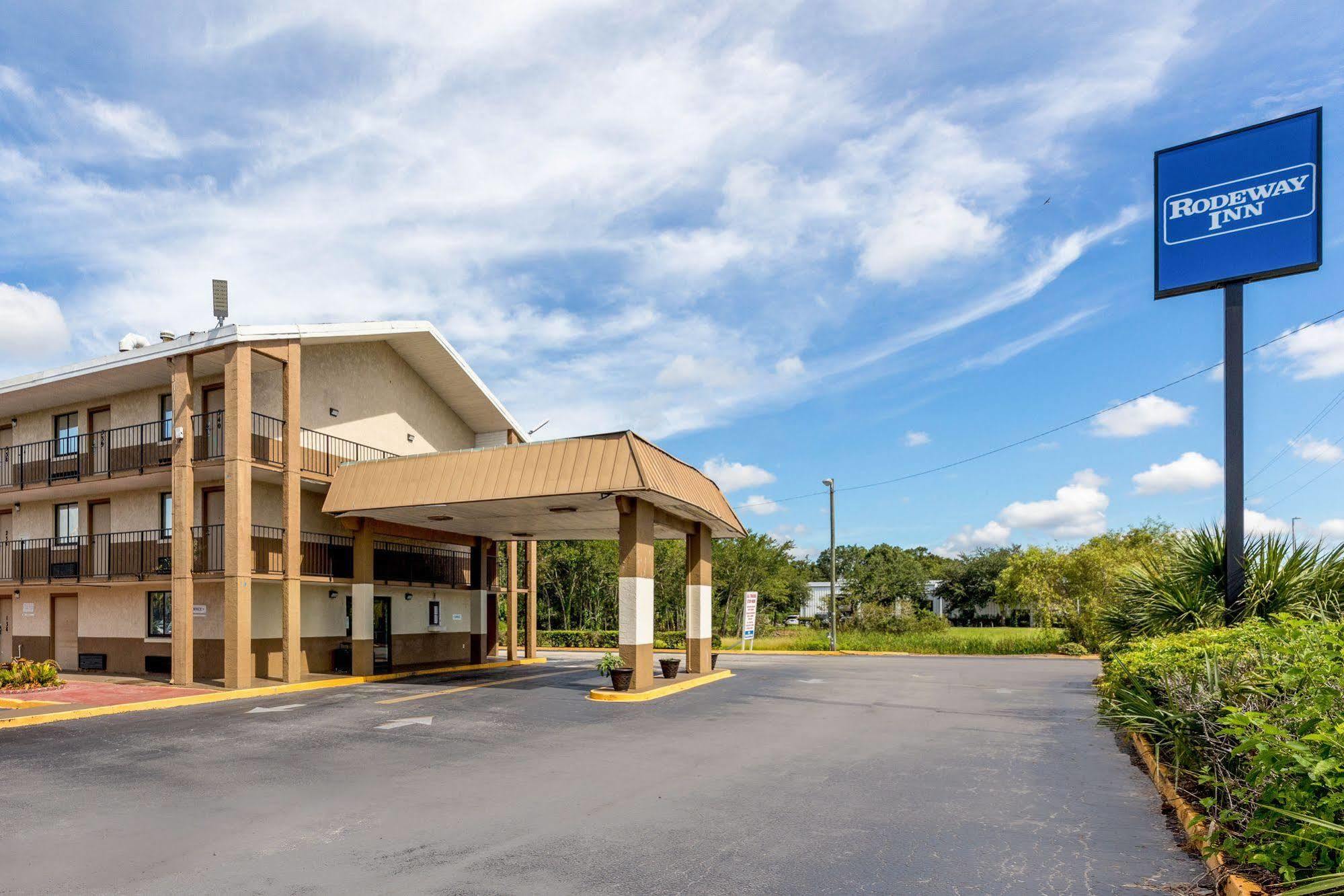 Rodeway Inn Fairgrounds-Casino Tampa Exterior photo